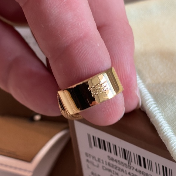 Burberry chain link ring size large - Picture 6 of 8